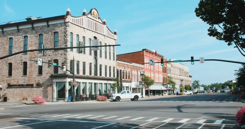 How to Spend 24 Hours in Medina, New York